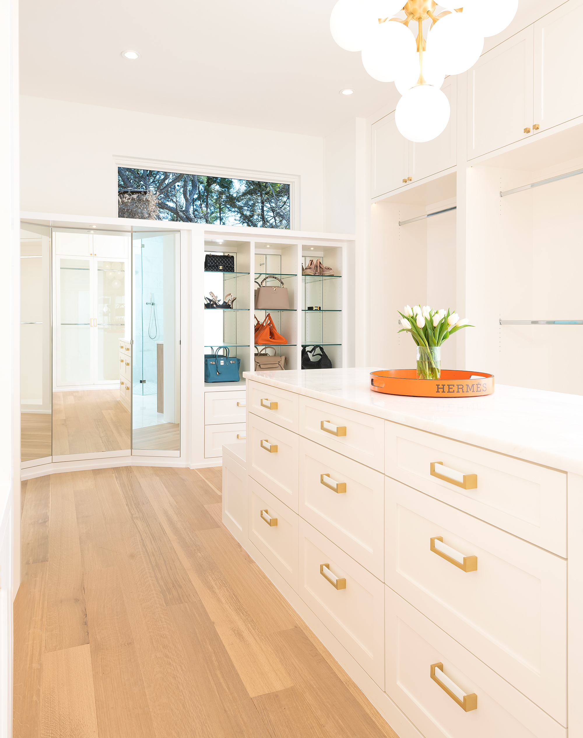14-Her-master-closet-3way-mirror